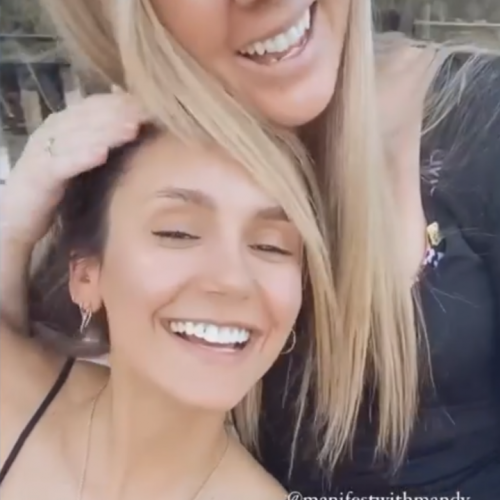 ninaandmandy-720x1024